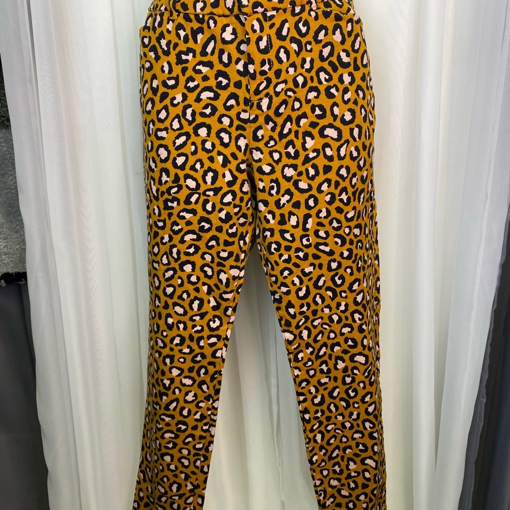 Old Navy Leopard Print Pixie Ankle Pants - Black,… - image 8